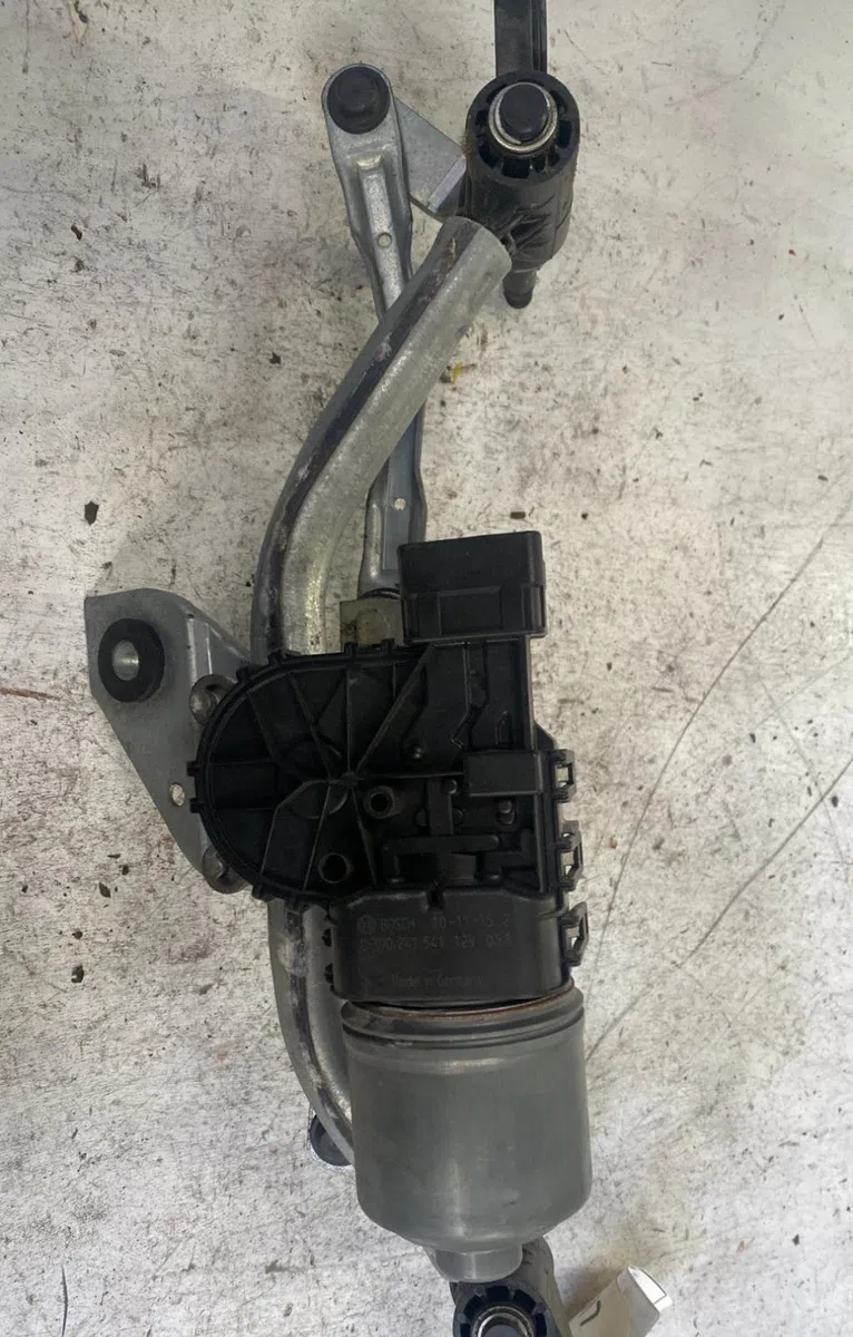 Moteur essuie-glace avant Renault TWINGO II (CN0_) 1.2 turbo (cn0c, cn0f) (2007-2014) occasion