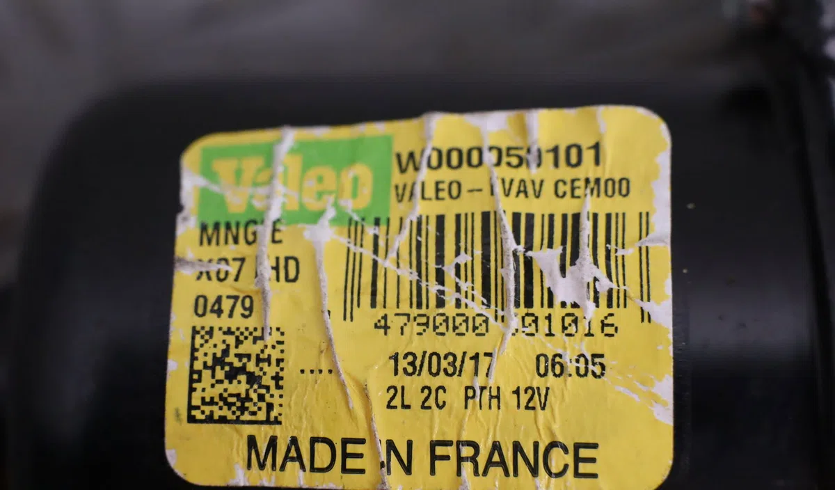 Moteur essuie-glace avant Renault TWINGO III (BCM_, BCA_) 0.9 tce 90 (2014) 5 portes occasion
