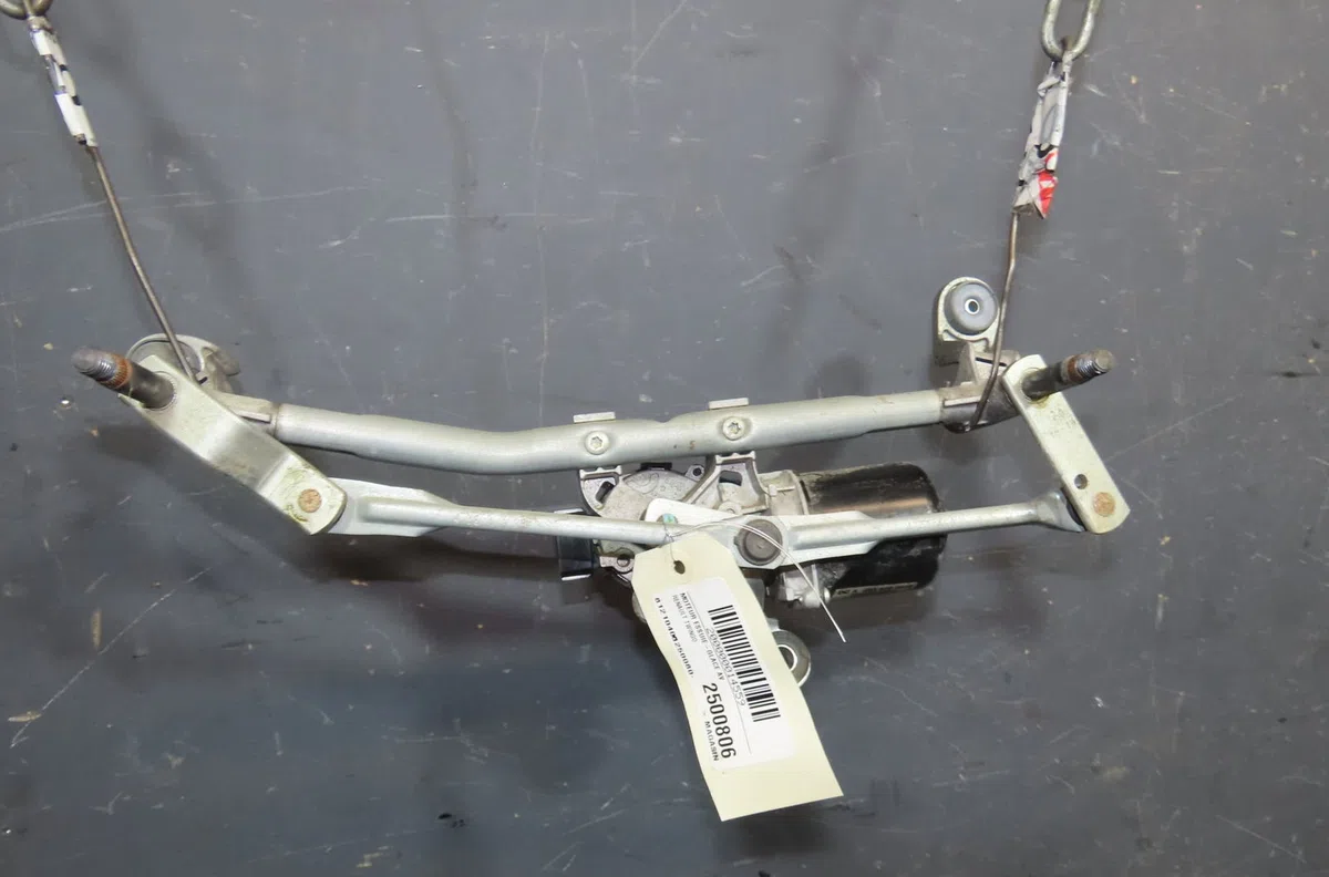 Moteur essuie-glace avant Renault TWINGO III (BCM_, BCA_) 1.0 sce 70 (2014) 5 portes occasion