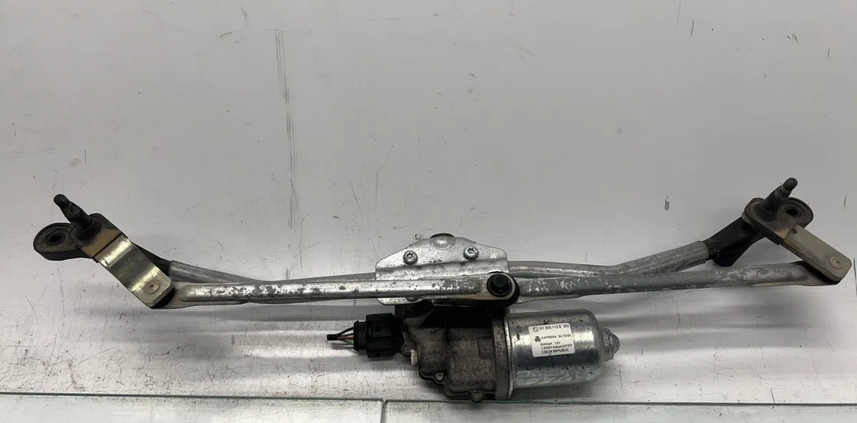 Moteur essuie-glace avant SKODA FABIA 2 PHASE 2 occasion