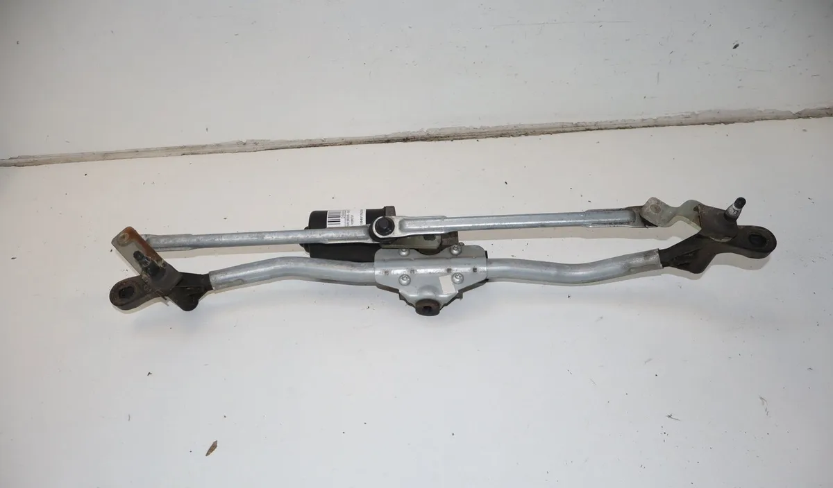 Moteur essuie-glace avant Skoda ROOMSTER (5J7) 1.6 tdi (2010-2015) occasion