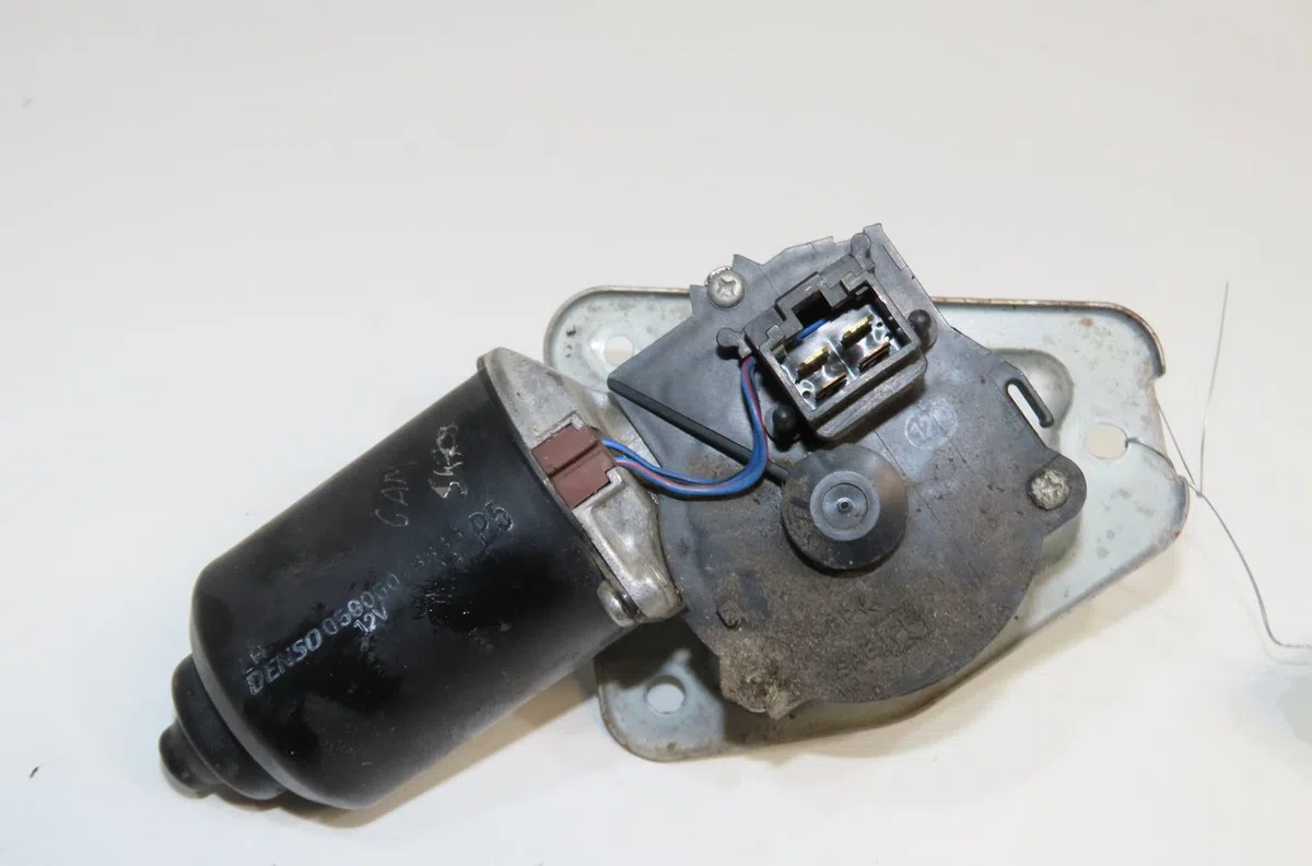 Moteur essuie-glace avant Suzuki JIMNY Véhicule tout terrain fermé (SN) 1.5 ddis 4wd (sn415d) (2003) occasion