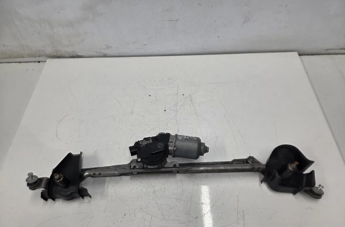 Moteur essuie-glace avant SUZUKI SWIFT 4 occasion