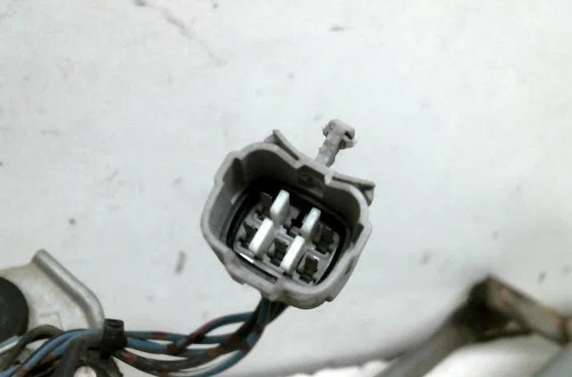 Moteur essuie-glace avant SUZUKI SWIFT occasion