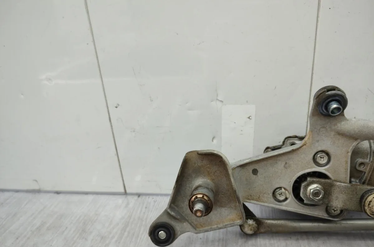 Moteur essuie-glace avant SUZUKI SX4 1 occasion