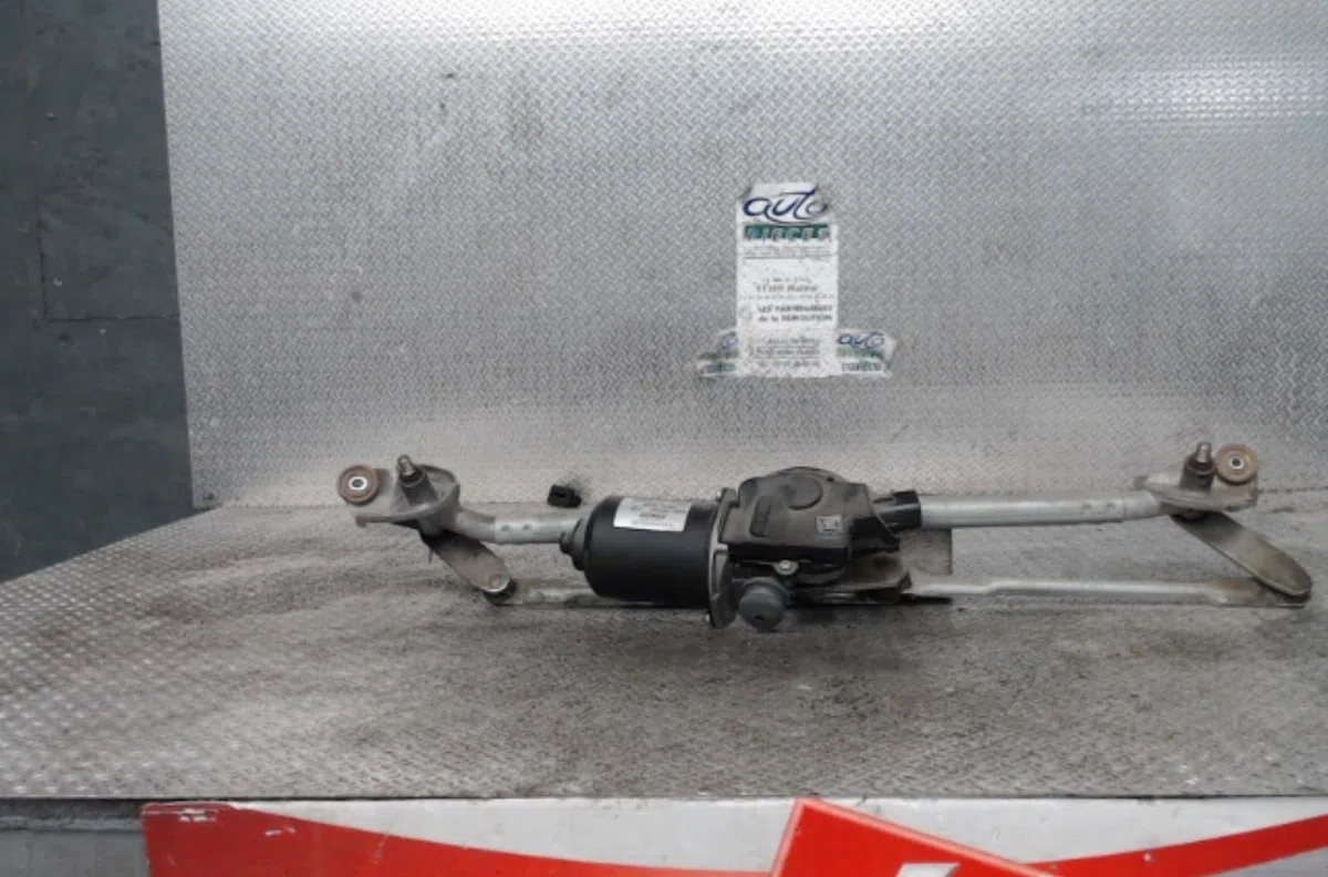 Moteur essuie-glace avant TOYOTA AVENSIS 2 AVENSIS 2 PHASE 1 occasion