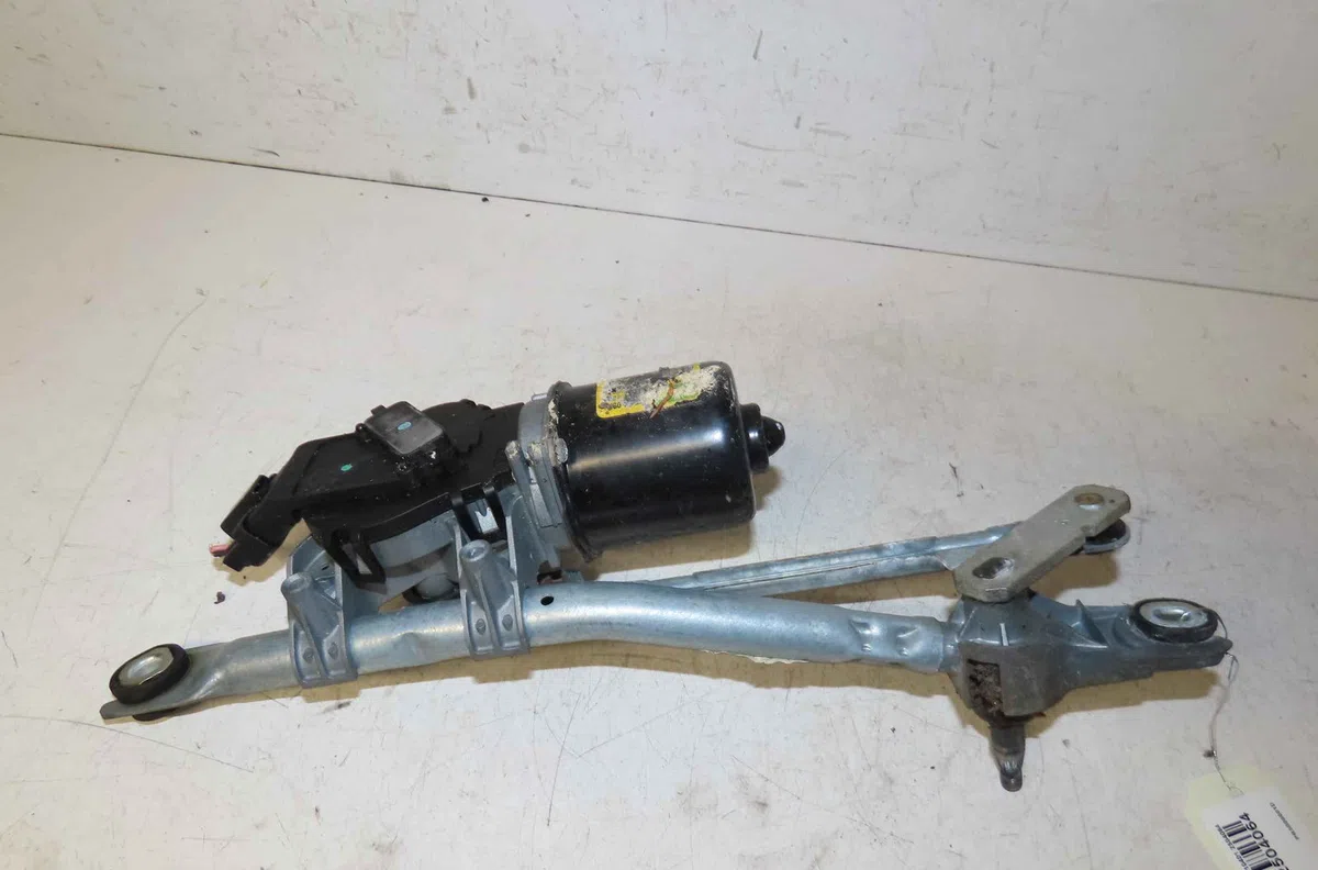 Moteur essuie-glace avant TOYOTA AYGO I occasion