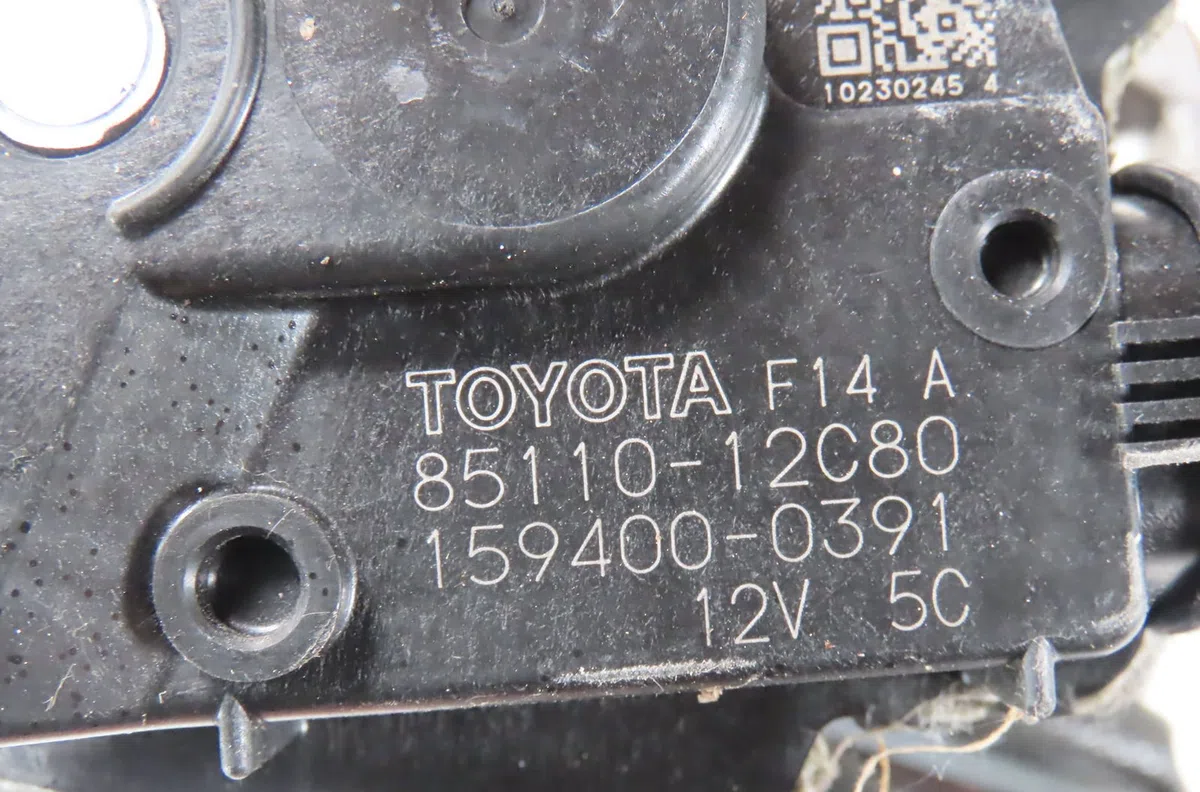 Moteur essuie-glace avant Toyota COROLLA 3-5 portes (_E21_) 1.8 hybrid (zwe211) (2018) 5 portes occasion