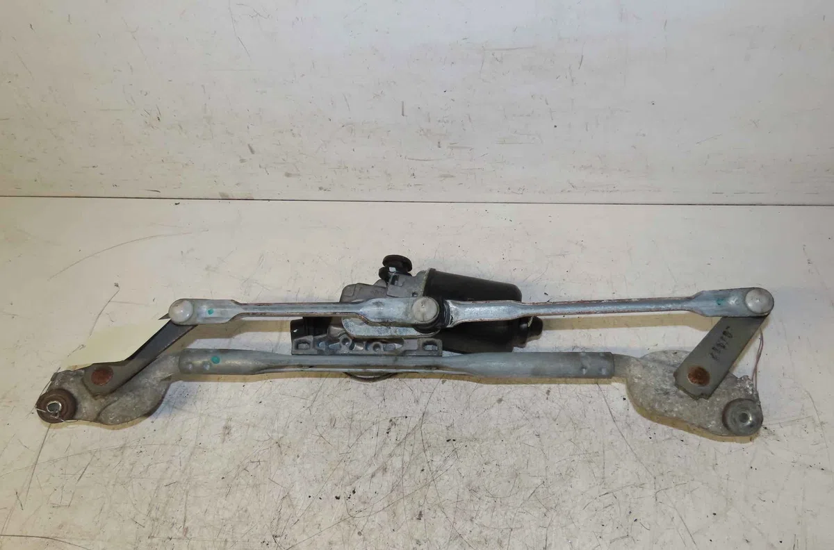 Moteur essuie-glace avant TOYOTA COROLLA VERSO II occasion
