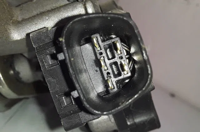 Moteur essuie-glace avant Toyota COROLLA Verso (ZER_, ZZE12_, R1_) 2.2 d-4d (aur10_) (2005-2009) 5 portes occasion