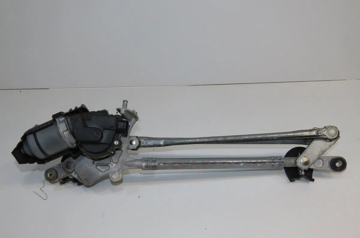 Moteur essuie-glace avant Toyota RAV 4 III (_A3_) 2.2 d 4wd (ala30_) (2006-2012) occasion
