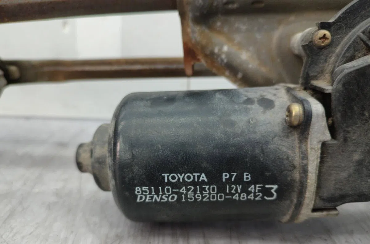 Moteur essuie-glace avant TOYOTA RAV4 2 PHASE 1 occasion