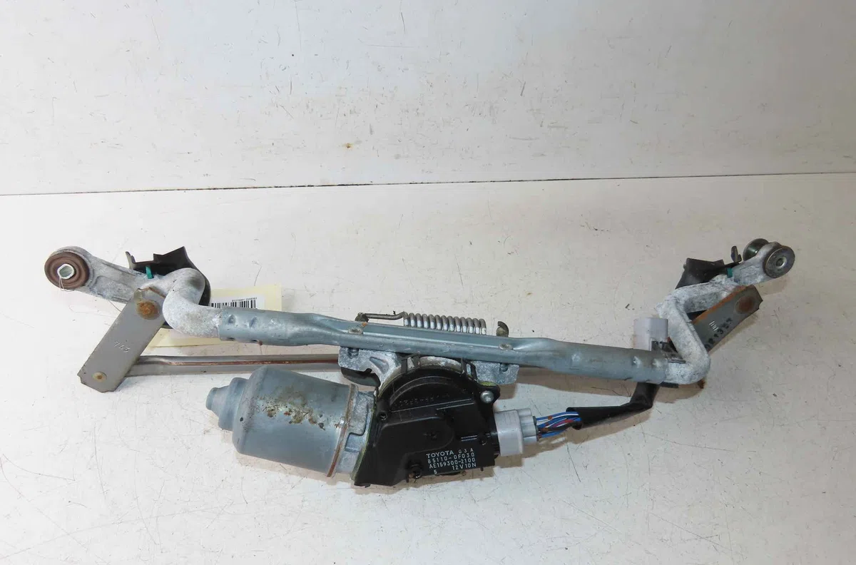 Moteur essuie-glace avant TOYOTA VERSO occasion