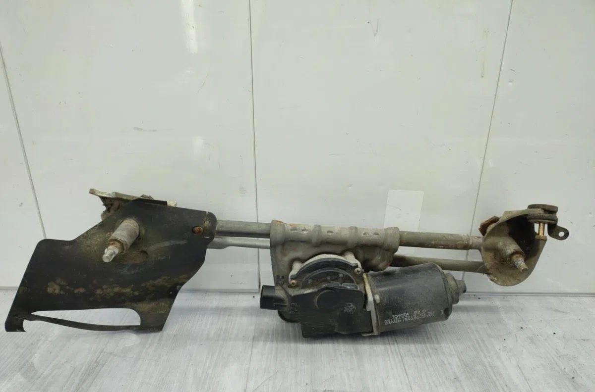 Moteur essuie-glace avant TOYOTA YARIS 1 PHASE 1 occasion