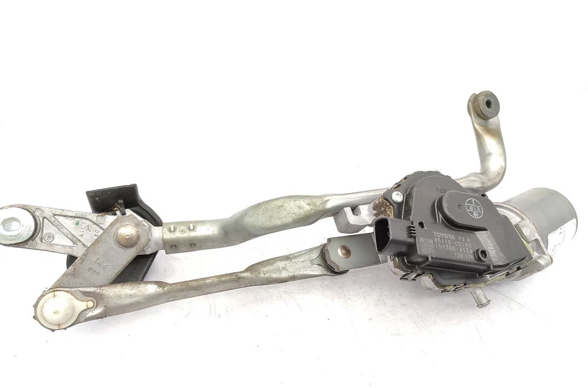 Moteur essuie-glace avant TOYOTA YARIS 3 PHASE 1 occasion