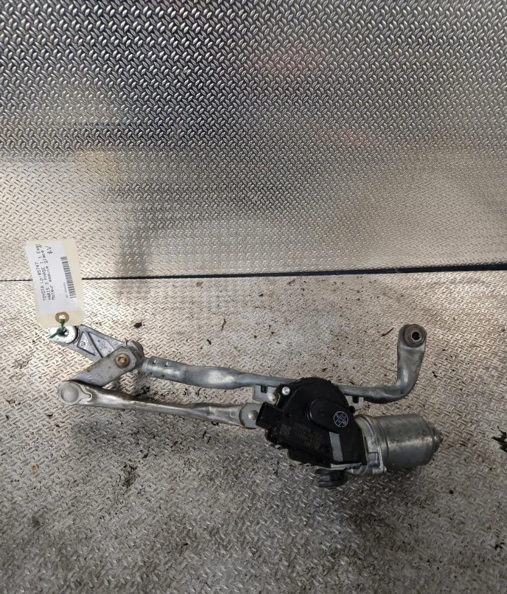 Moteur essuie-glace avant TOYOTA YARIS 3 YARIS 3 PHASE 1 occasion