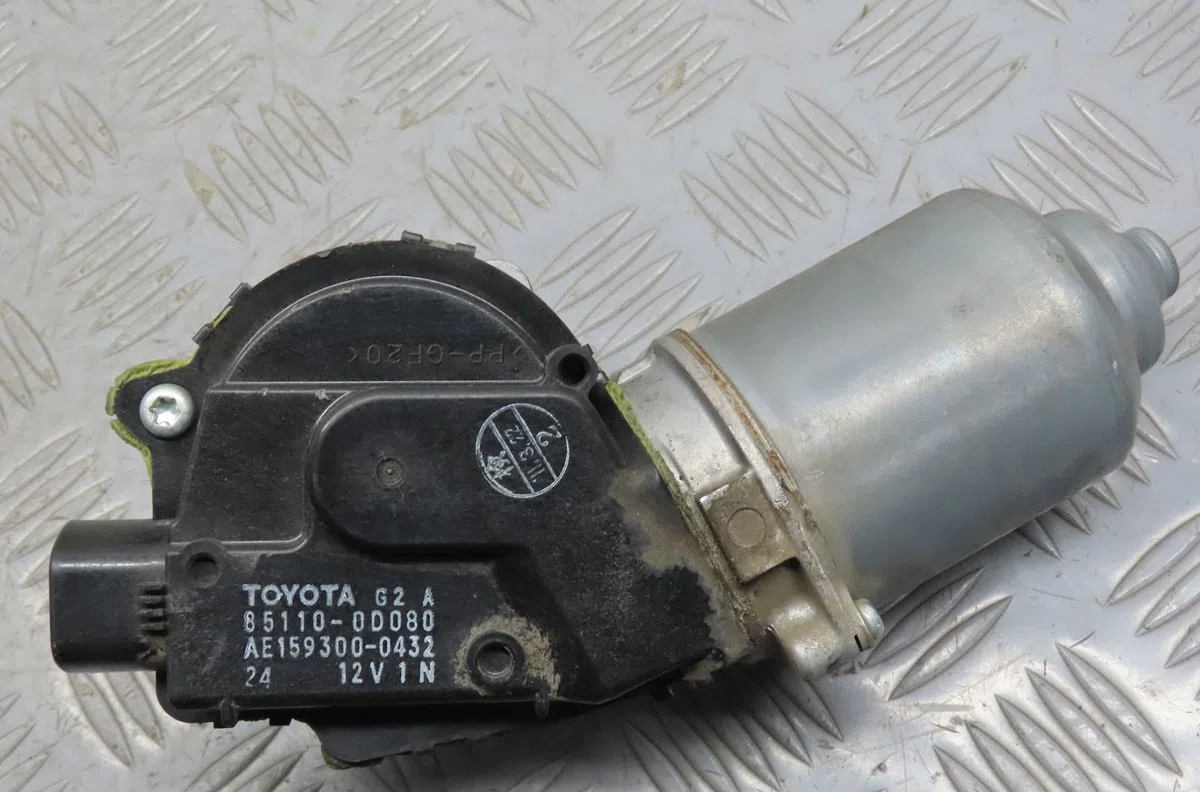 Moteur essuie-glace avant Toyota YARIS (_P13_) 1.4 d (nlp130_) (2011) occasion
