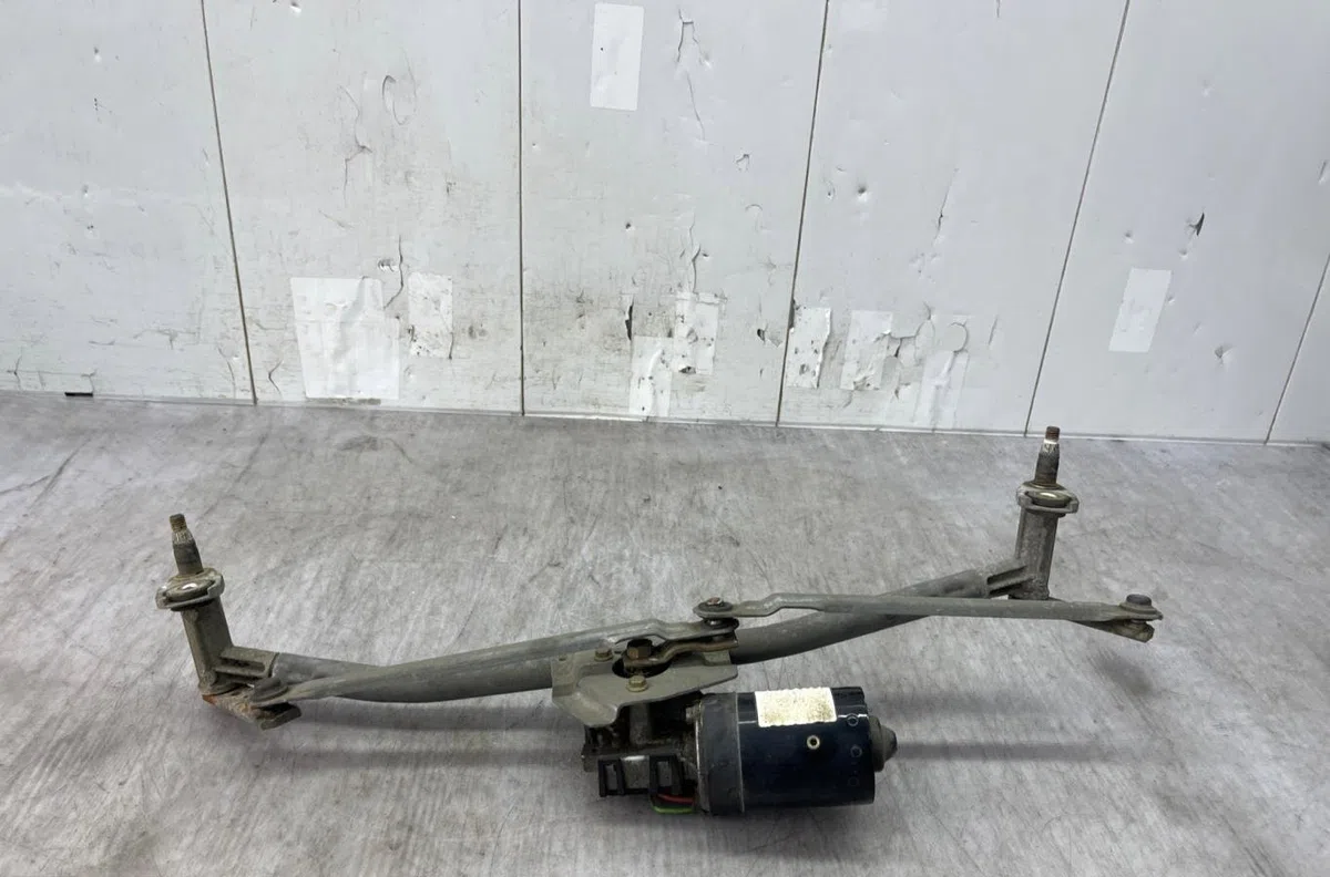Moteur essuie-glace avant VOLKSWAGEN BORA occasion
