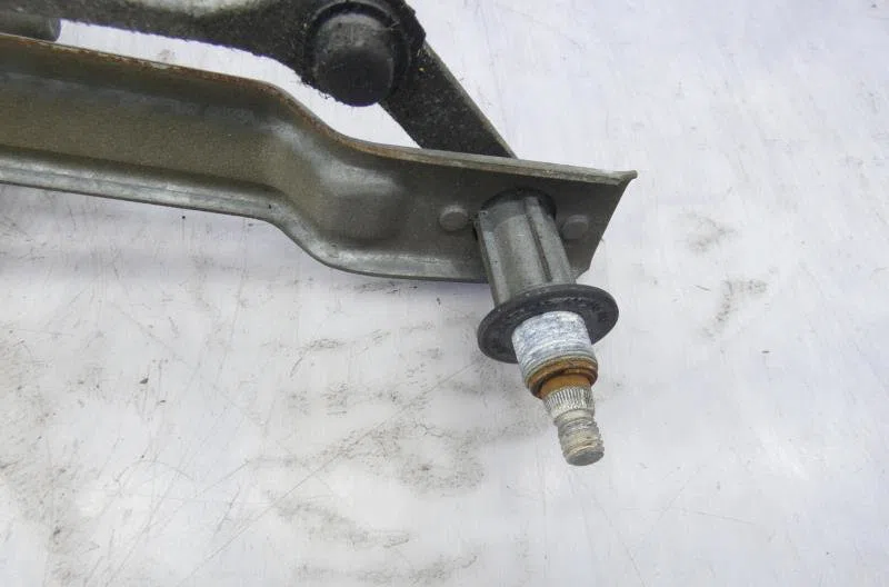 Moteur essuie-glace avant VOLKSWAGEN GOLF 2 occasion
