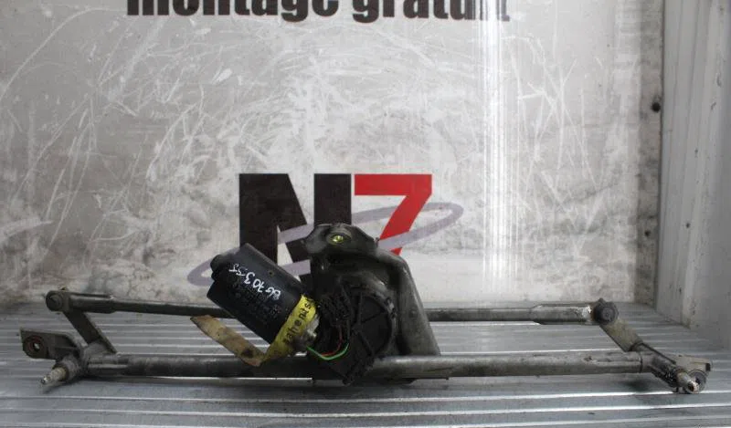 Moteur essuie-glace avant VOLKSWAGEN GOLF 3 BREAK occasion