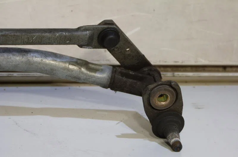 Moteur essuie-glace avant VOLKSWAGEN GOLF 4 occasion