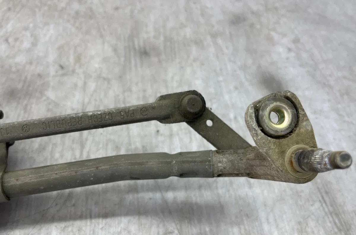 Moteur essuie-glace avant VOLKSWAGEN GOLF 4 occasion