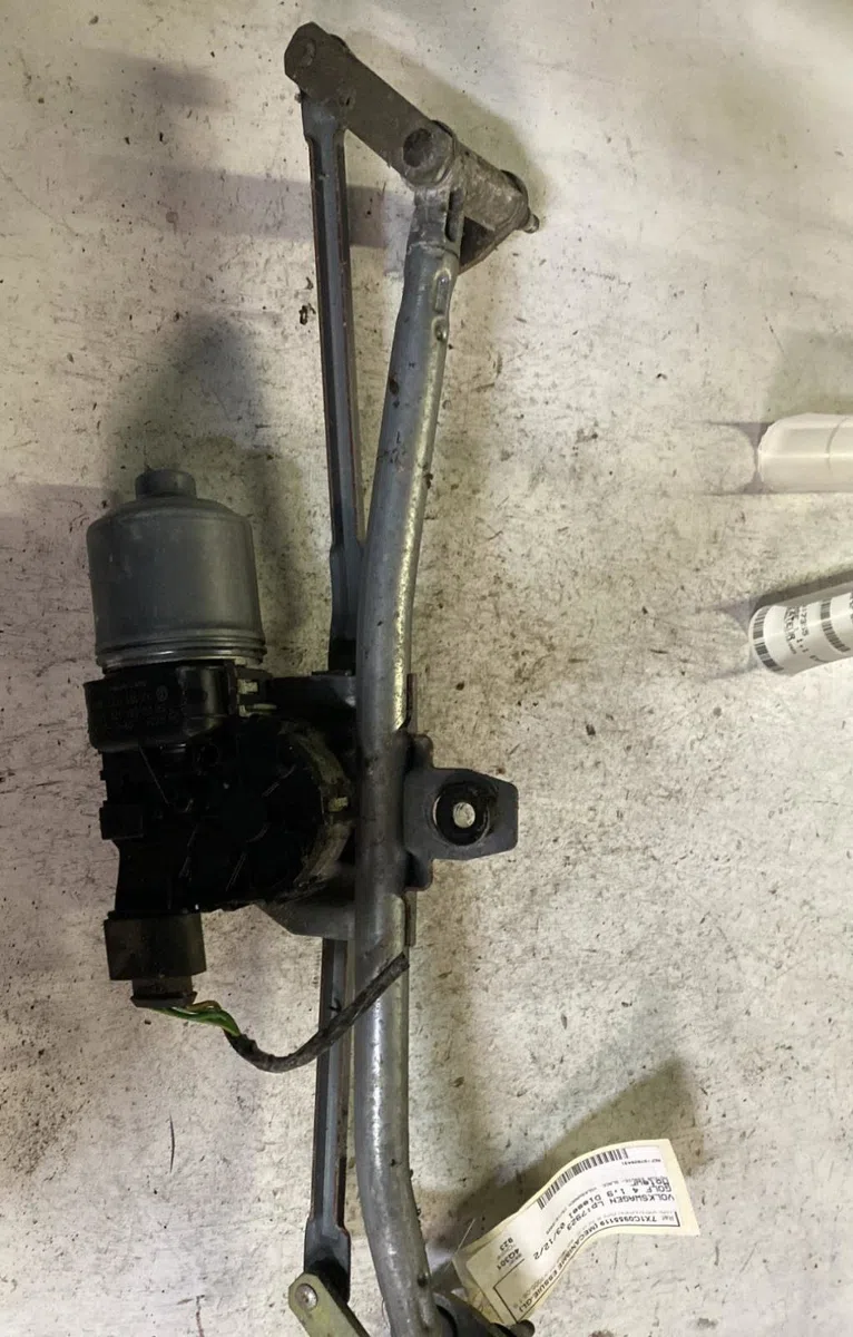 Moteur essuie-glace avant Volkswagen GOLF IV (1J1) 1.9 tdi (1997-2004) 3 portes occasion