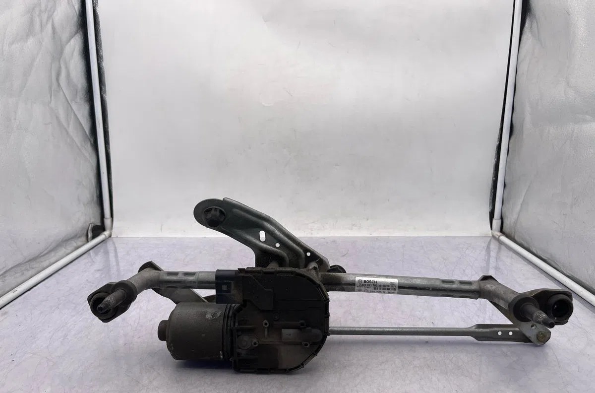 Moteur essuie-glace avant VOLKSWAGEN GOLF SPORTSVAN PHASE 1 occasion