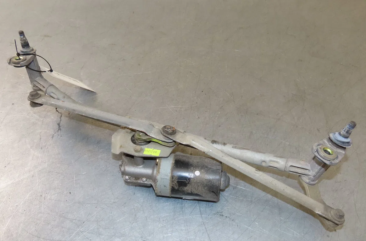 Moteur essuie-glace avant Volkswagen NEW BEETLE Décapotable (1Y7) 1.9 tdi (2003-2010) occasion