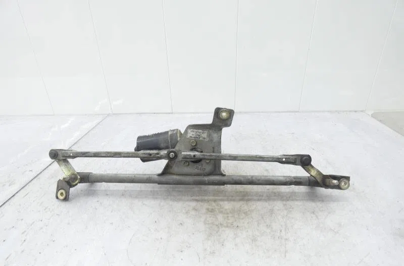 Moteur essuie-glace avant VOLKSWAGEN POLO 3 PHASE 1 occasion