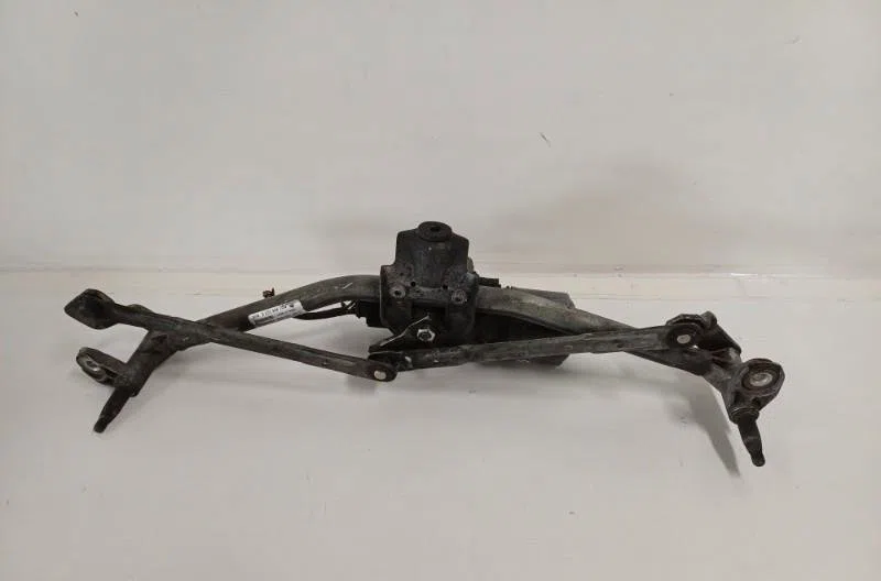Moteur essuie-glace avant VOLKSWAGEN POLO 4 PHASE 2 occasion