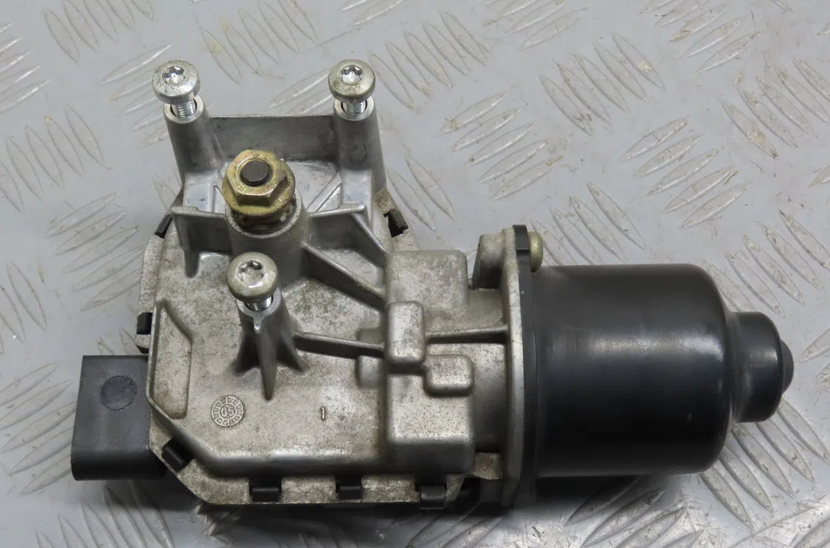 Moteur essuie-glace avant Volkswagen POLO (9N_, 9A_) 1.4 16v (2001-2008) occasion
