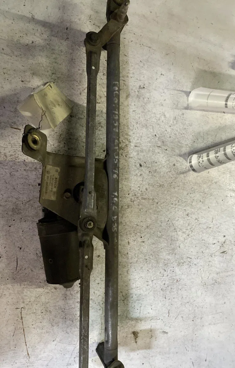 Moteur essuie-glace avant Volkswagen POLO III (6N1) 100 1.4 16v (1996-1999) occasion