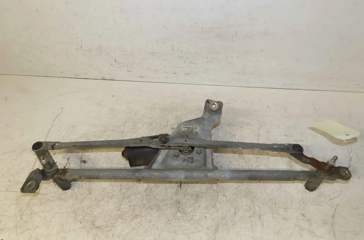 Moteur essuie-glace avant VOLKSWAGEN POLO III occasion