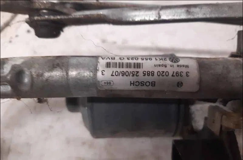 Moteur essuie-glace avant VOLKSWAGEN TOURAN I occasion