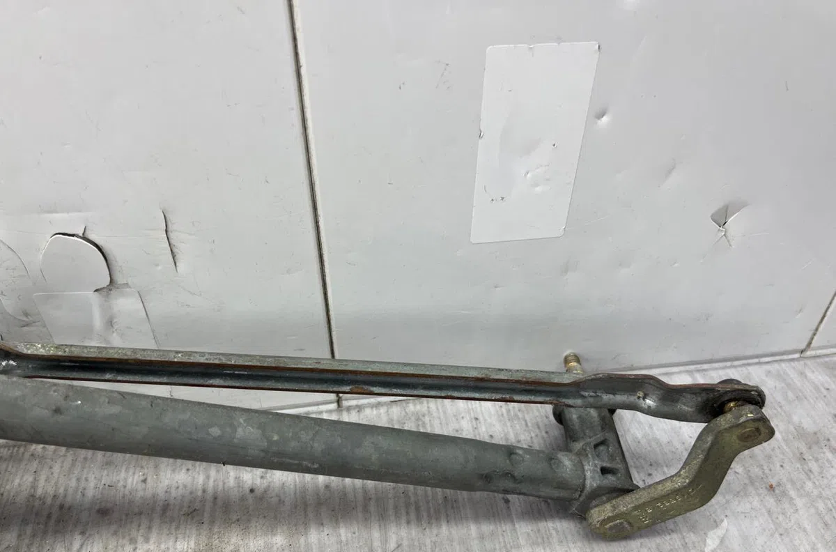Moteur essuie-glace avant VOLKSWAGEN TRANSPORTER 4 PHASE 1 occasion