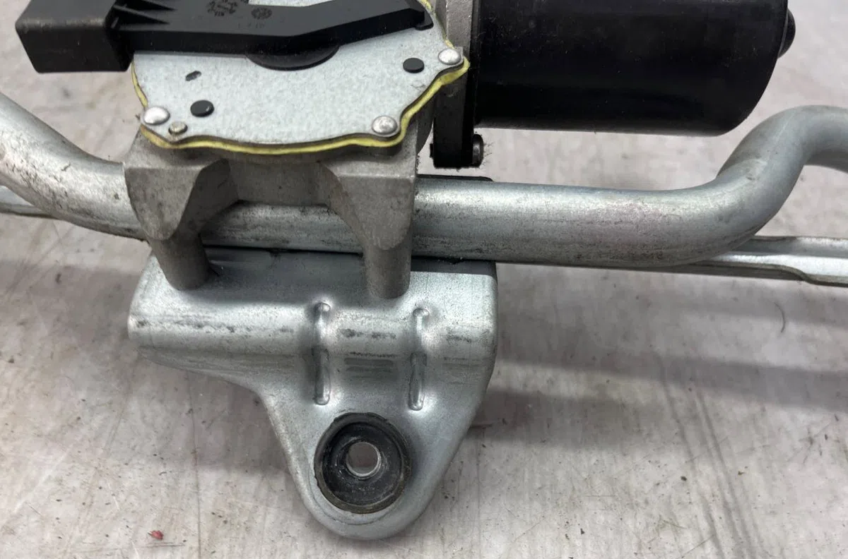 Moteur essuie-glace avant VOLKSWAGEN TRANSPORTER 6 PHASE 1 occasion