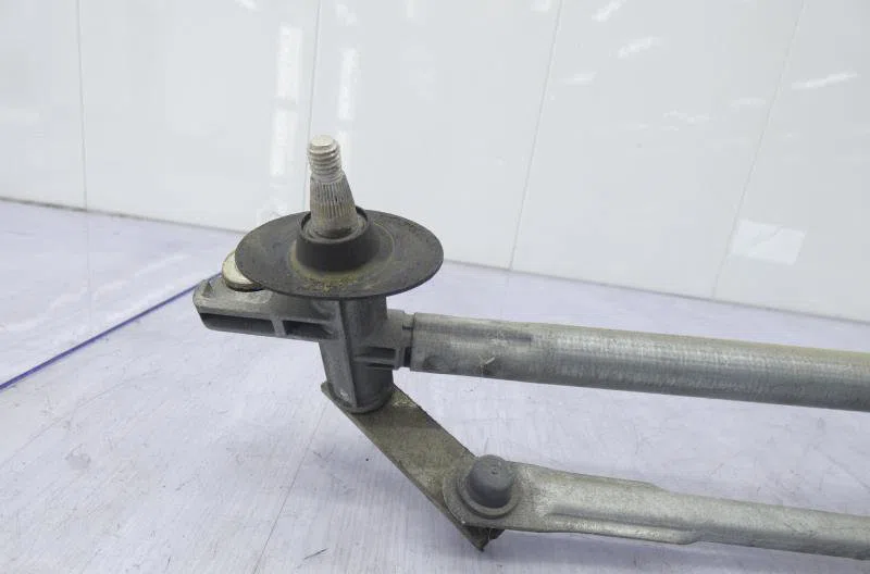 Moteur essuie-glace avant VOLKSWAGEN VENTO occasion