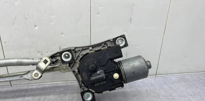 Moteur essuie-glace avant VOLVO C 30 PHASE 1 occasion