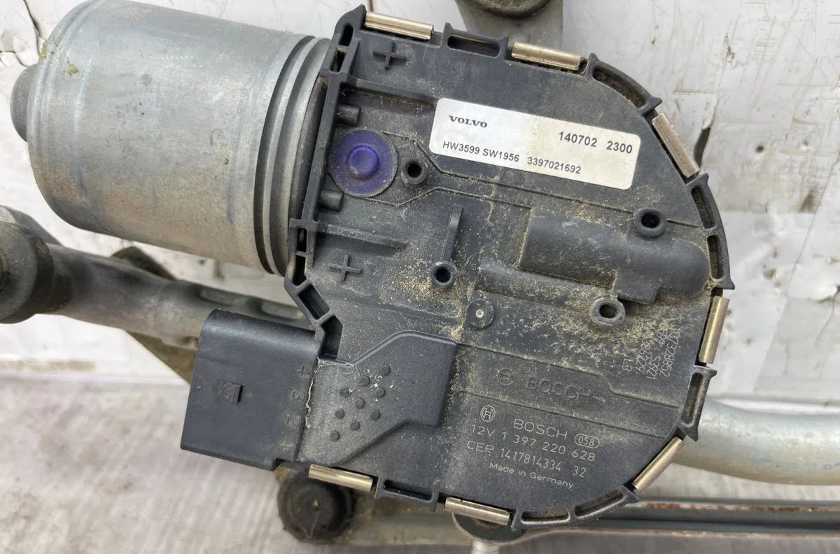Moteur essuie-glace avant VOLVO V 40 2 PHASE 1 BREAK occasion