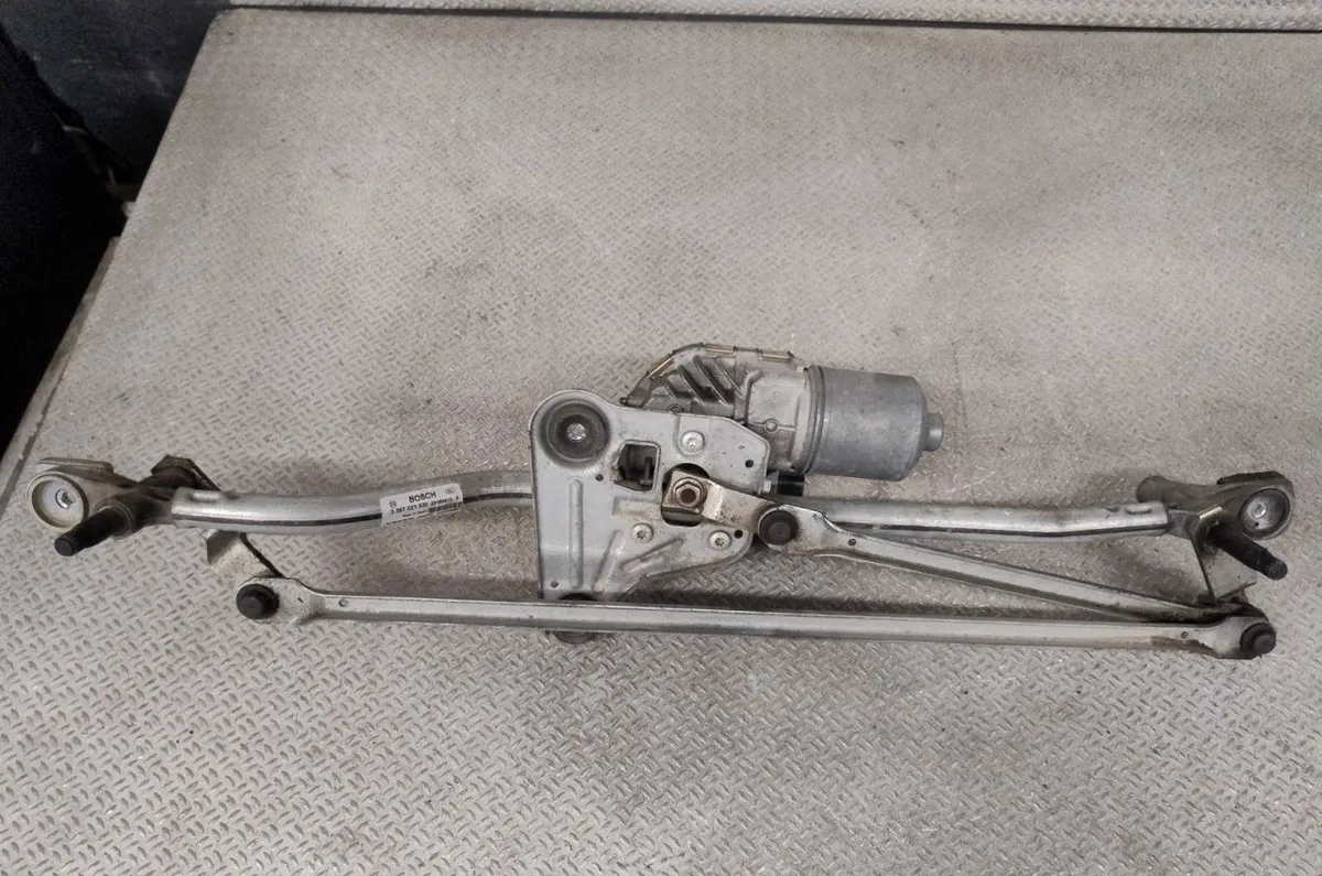 Moteur essuie-glace avant Volvo XC60 I SUV (156) D4 (2013-2015) occasion