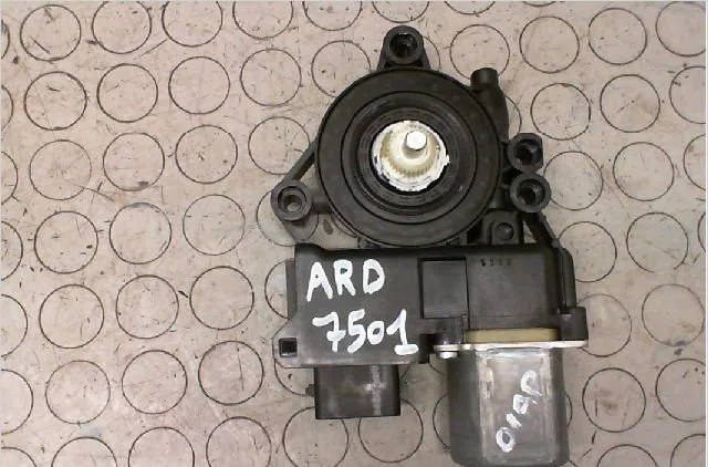 Moteur leve-vitre ard Hyundai I30 Break (FD) 1.6 crdi (2008-2012) occasion