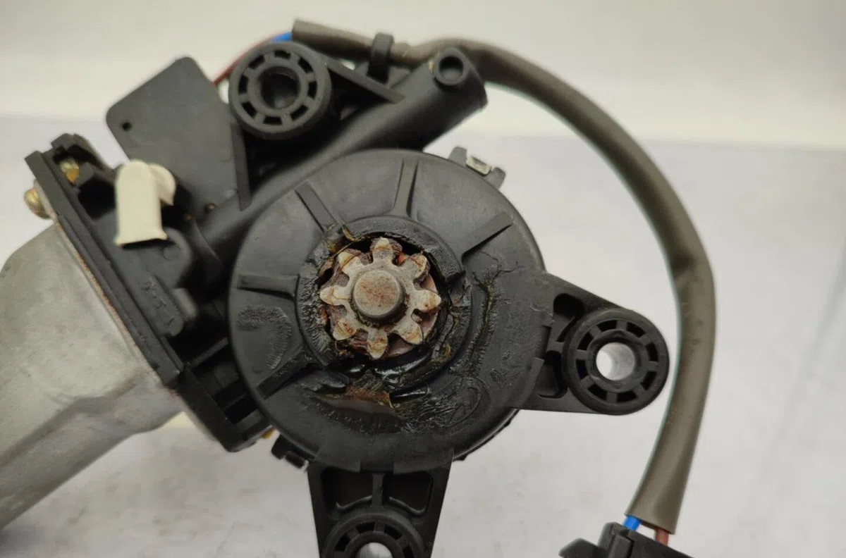 Moteur leve-vitre ard HYUNDAI SANTA FE 1 occasion