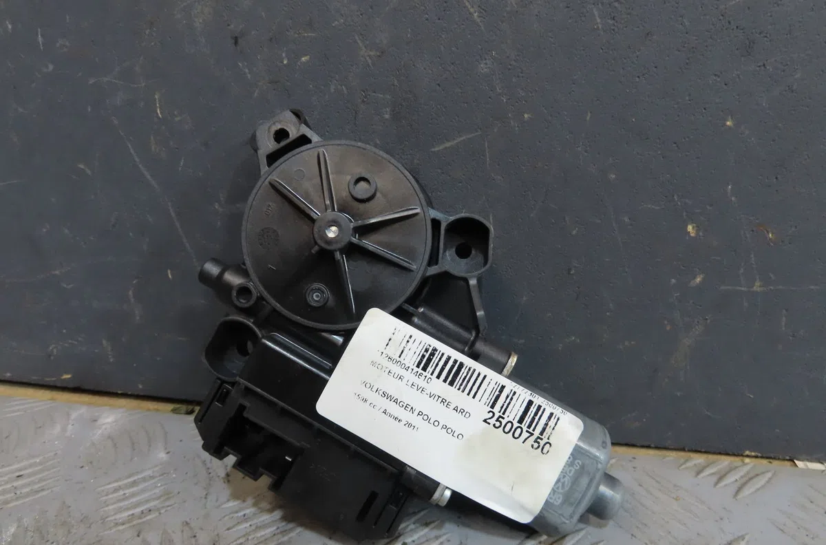 Moteur leve-vitre ard Volkswagen POLO V (6R1, 6C1) 1.6 tdi (2009) 5 portes occasion