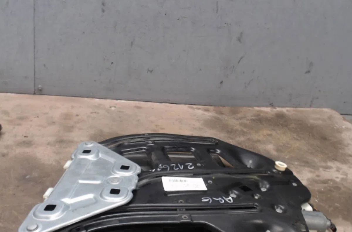 Moteur leve-vitre arg Audi A4 B7 Décapotable (8HE) 2.0 tdi (2006-2009) occasion