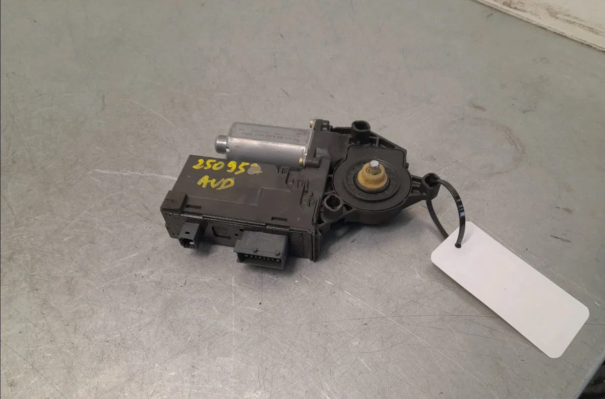 Moteur leve-vitre avd Peugeot 307 SW (3H) 2.0 hdi 110 (2002-2009) occasion