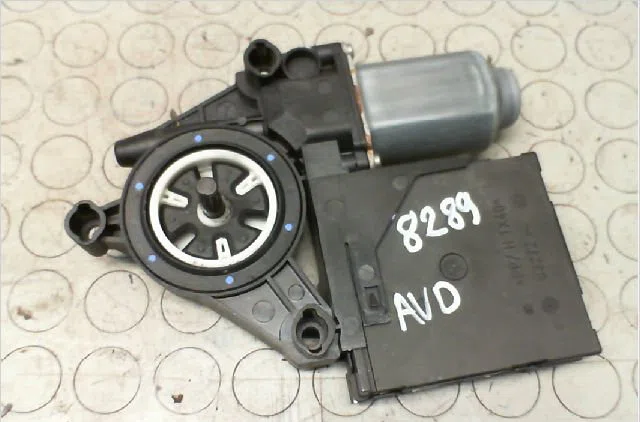 Moteur leve-vitre avd Volkswagen GOLF V (1K1) 1.9 tdi (2003-2008) 5 portes occasion