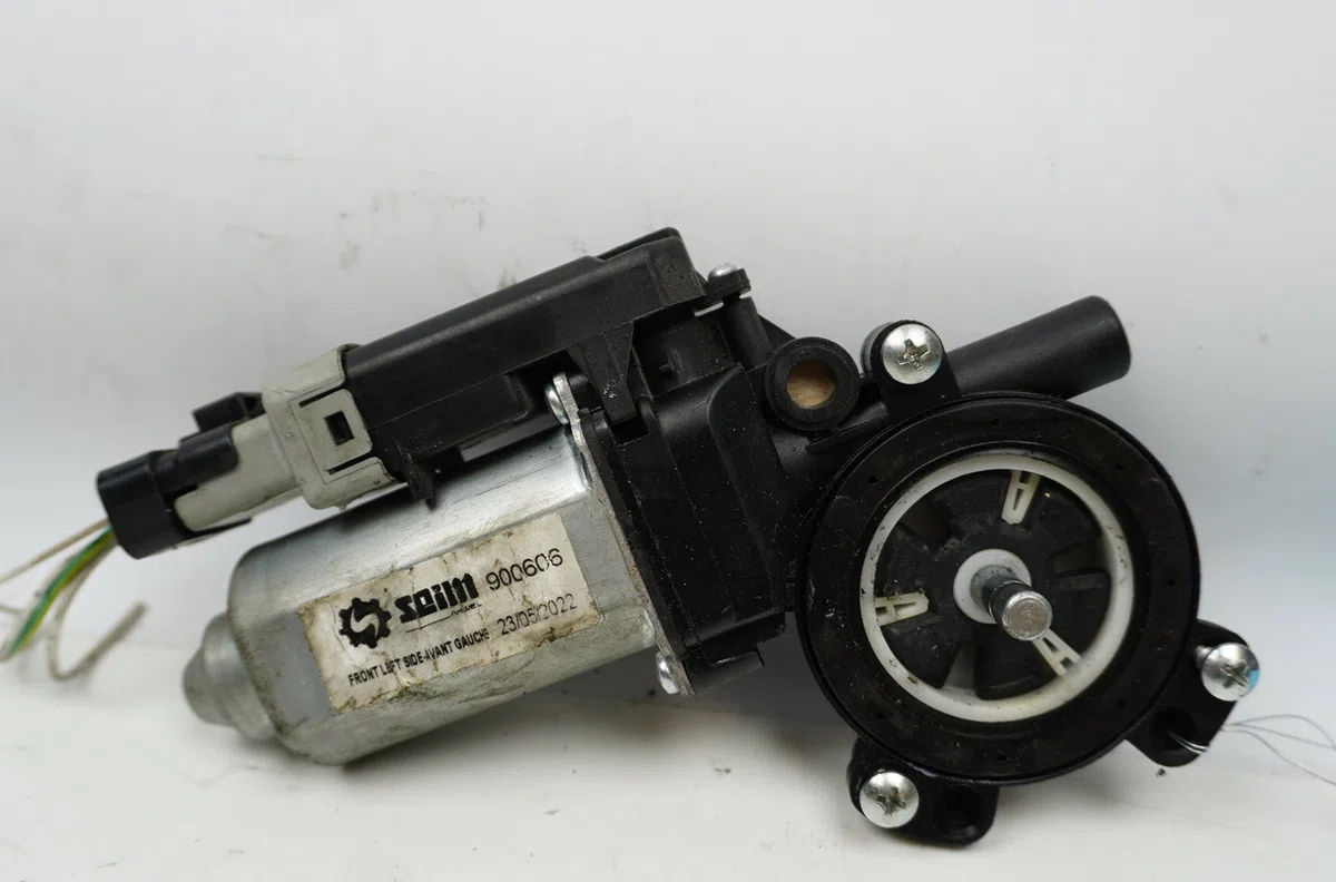 Moteur leve-vitre avg Fiat SCUDO Camionnette (270_, 272_) 2.0 d multijet (2007-2016) occasion