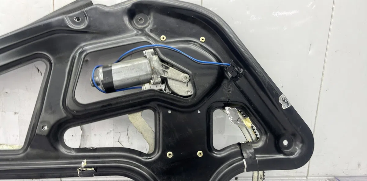 Moteur leve-vitre avg MERCEDES SPRINTER 1 PHASE 2 occasion