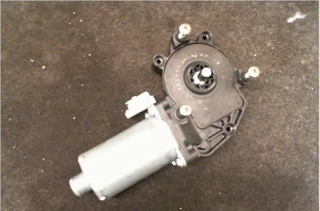 Moteur leve-vitre avg Peugeot PARTNER Camionnette-Monospace (5_, G_) 2.0 hdi (2000-2008) 3 portes occasion